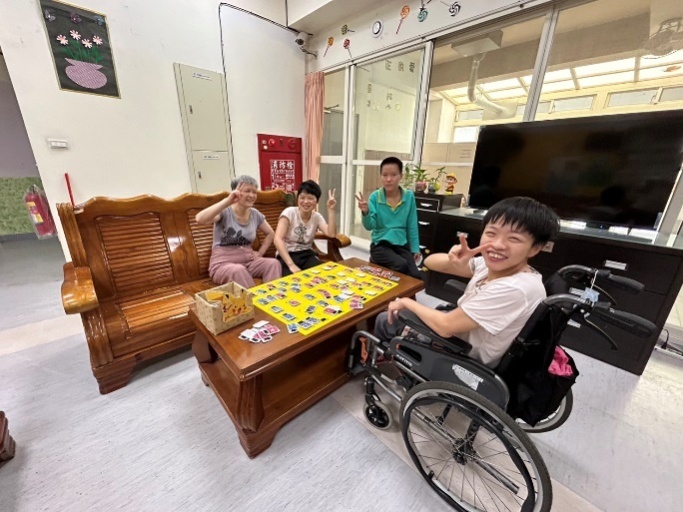 滿意的笑容，是推動樂奇齒輪繼續前進的動力